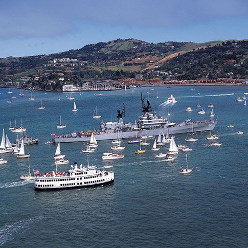 opening day boat parade in sf bay pic